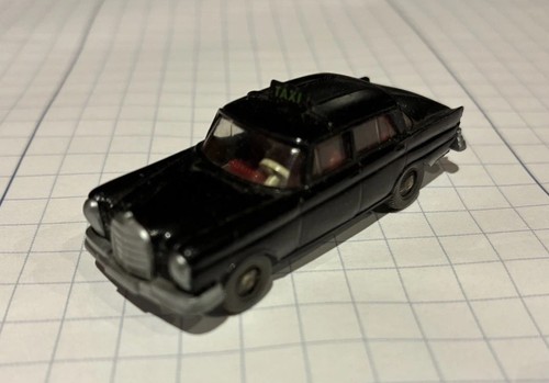 Alter wiking mercedes 220 - wiking,
